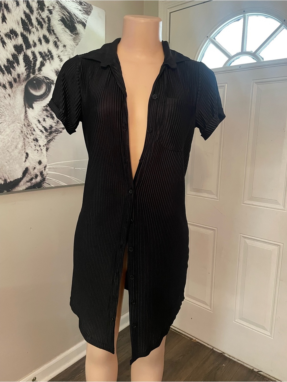 Jolie & Joy Medium Black pleated shirt blouse dress button up wardrobe staple